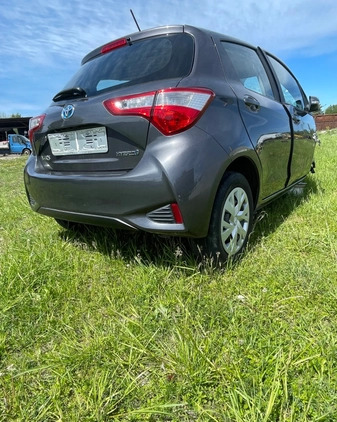 Toyota Yaris cena 23500 przebieg: 46926, rok produkcji 2019 z Zawiercie małe 232